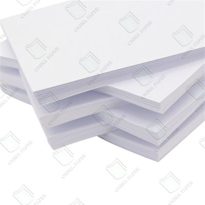 الحجم الحرفي الورق المطبوع الورق المكتب A4 الورق النسخ 70g 75g 80gsm سطح ناعم